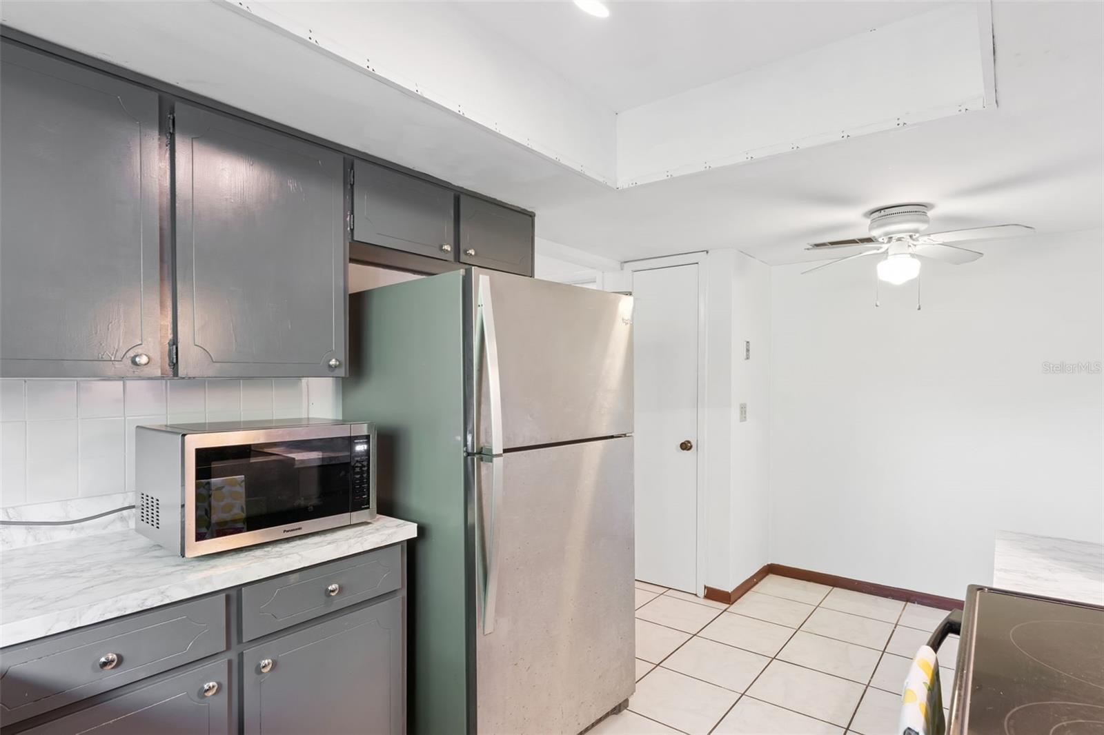 Image 5 of 33 For 404 San Leandro Drive