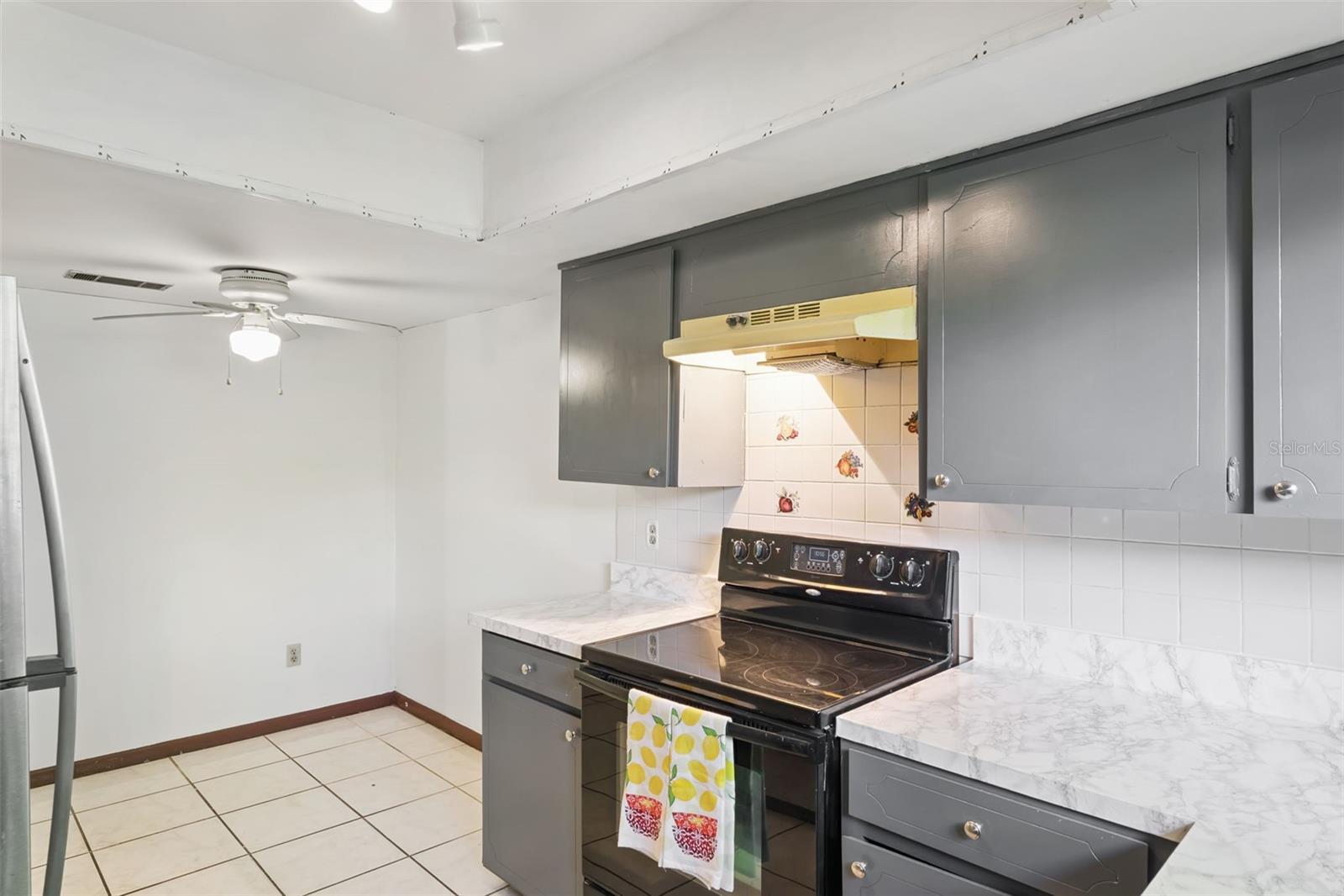 Image 6 of 33 For 404 San Leandro Drive