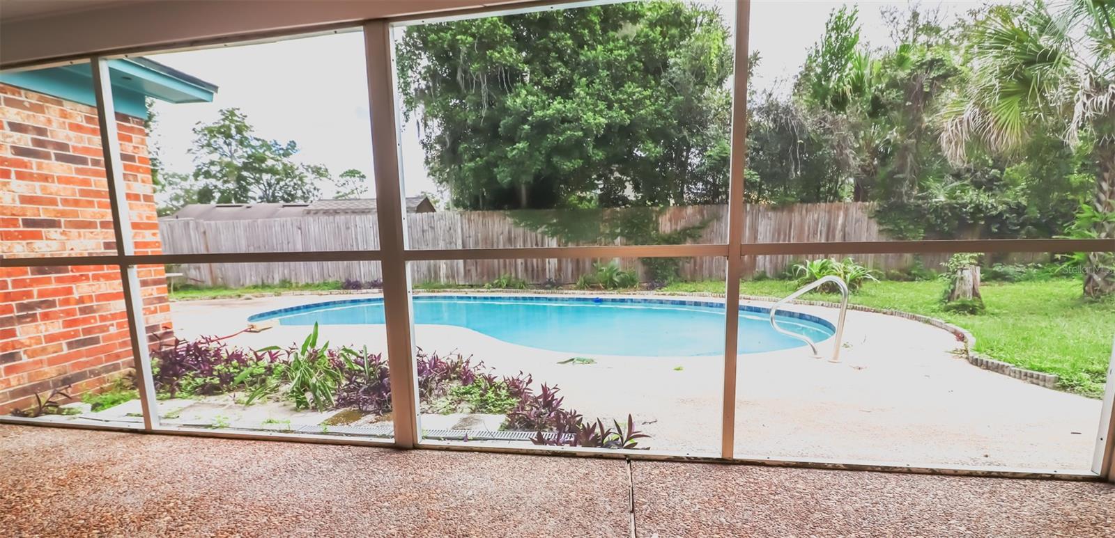 Image 23 of 31 For 3442 Red Oak Circle E