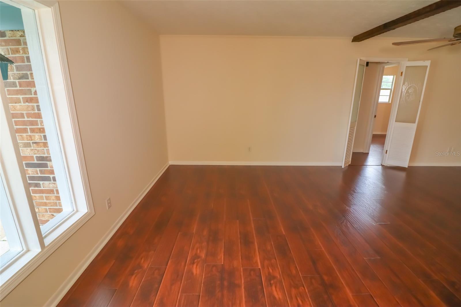 Image 6 of 31 For 3442 Red Oak Circle E