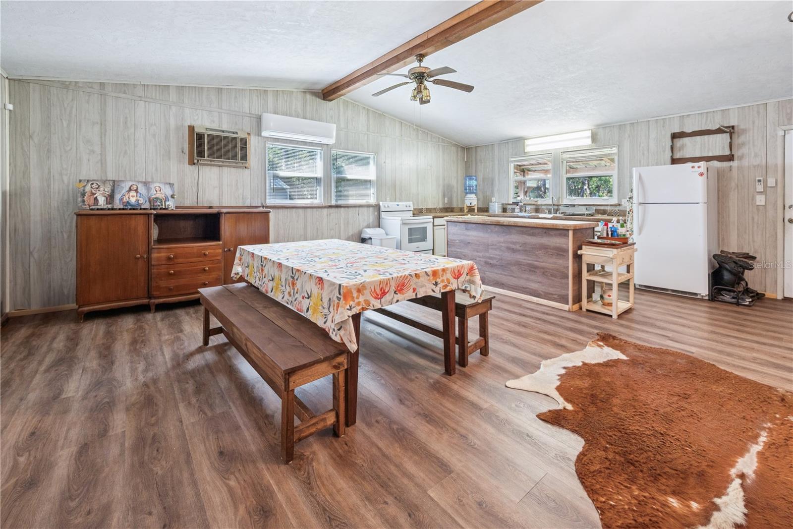 Image 15 of 41 For 6550 100th Court