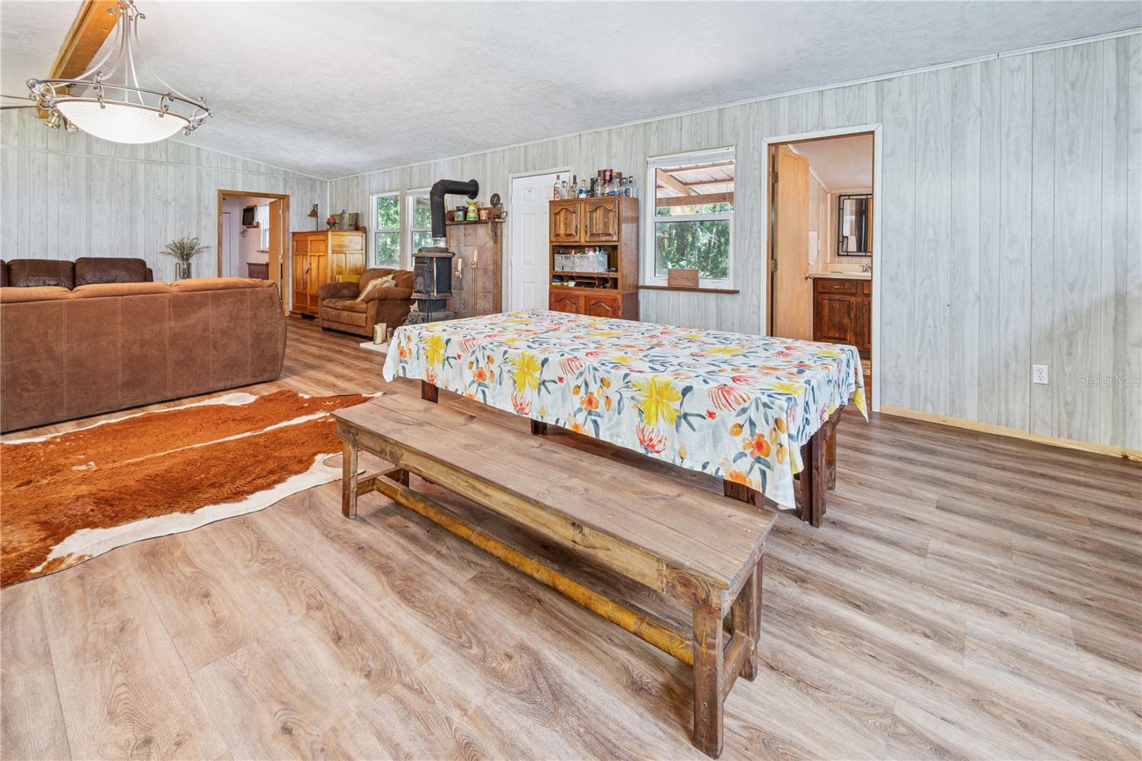 Image 19 of 41 For 6550 100th Court