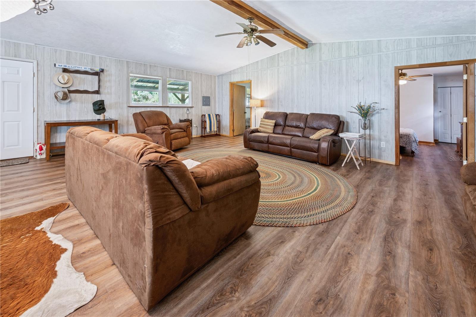 Image 25 of 41 For 6550 100th Court