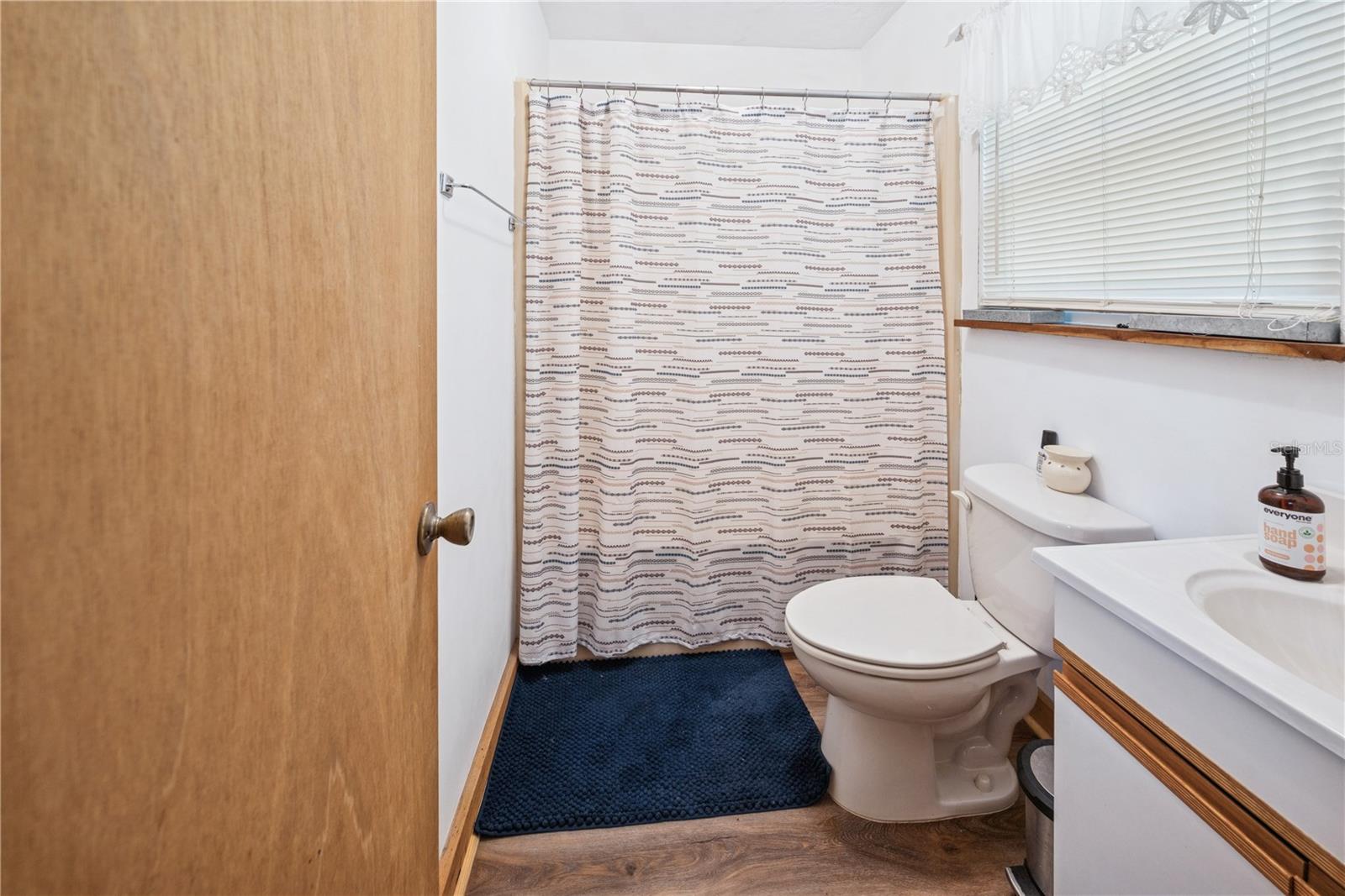 Image 30 of 41 For 6550 100th Court