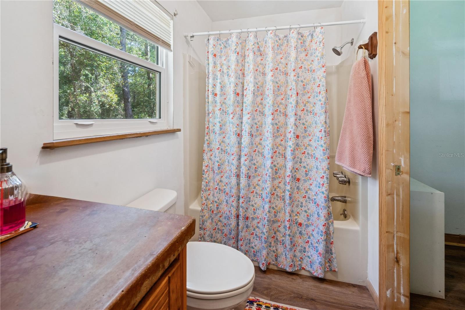 Image 33 of 41 For 6550 100th Court