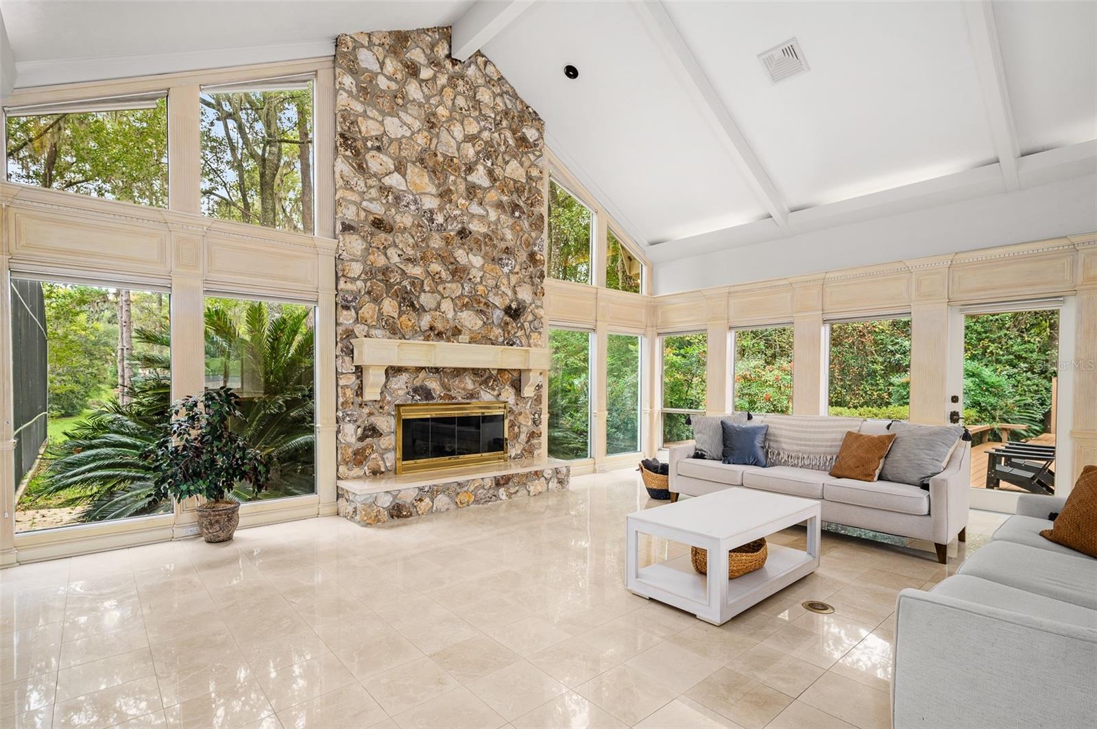 Image 11 of 60 For 2425 26th Place