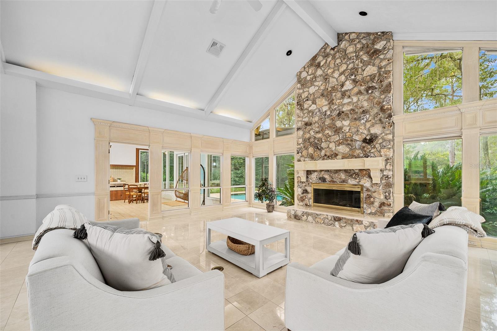 Image 12 of 60 For 2425 26th Place