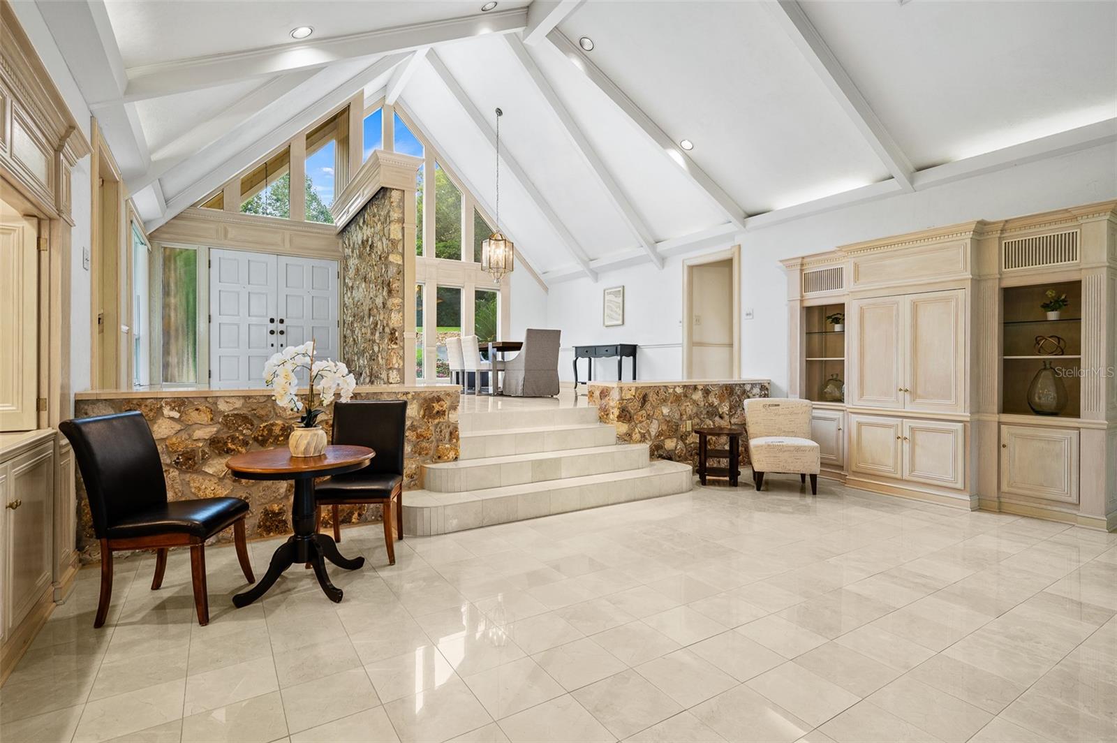 Image 13 of 60 For 2425 26th Place