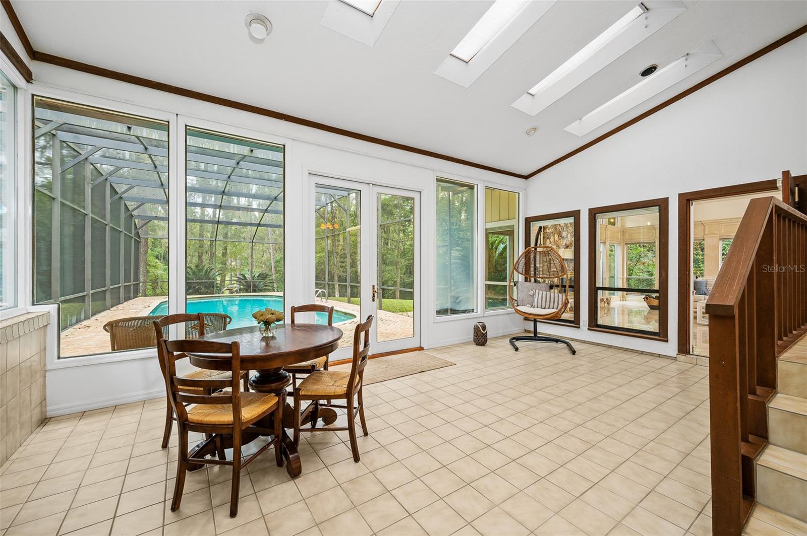 Image 16 of 60 For 2425 26th Place