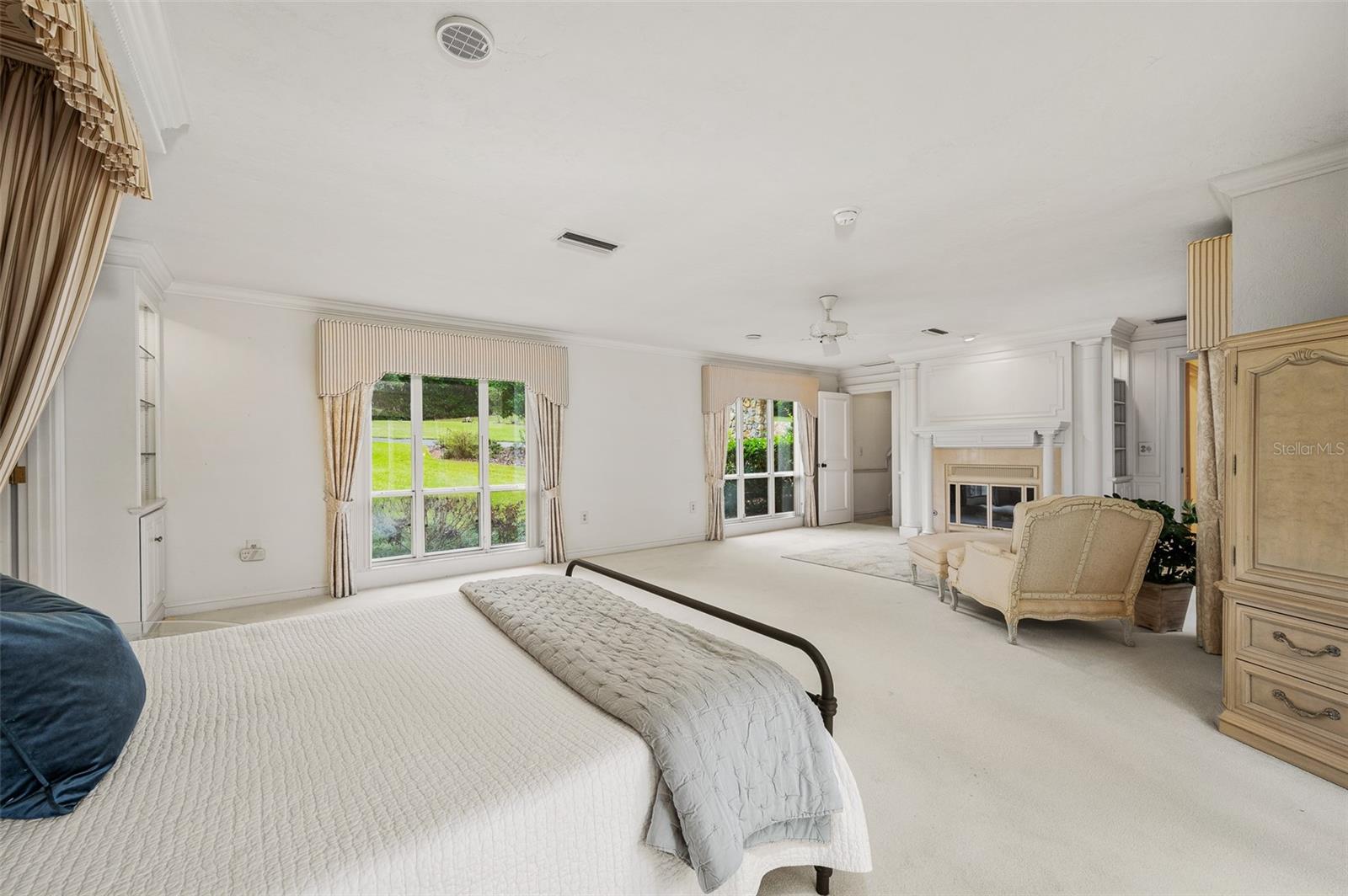 Image 25 of 60 For 2425 26th Place