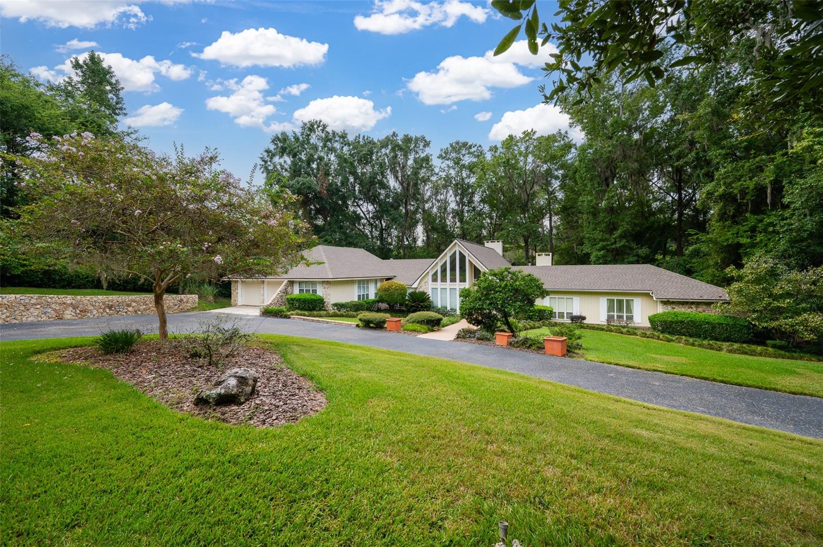 Image 3 of 60 For 2425 26th Place