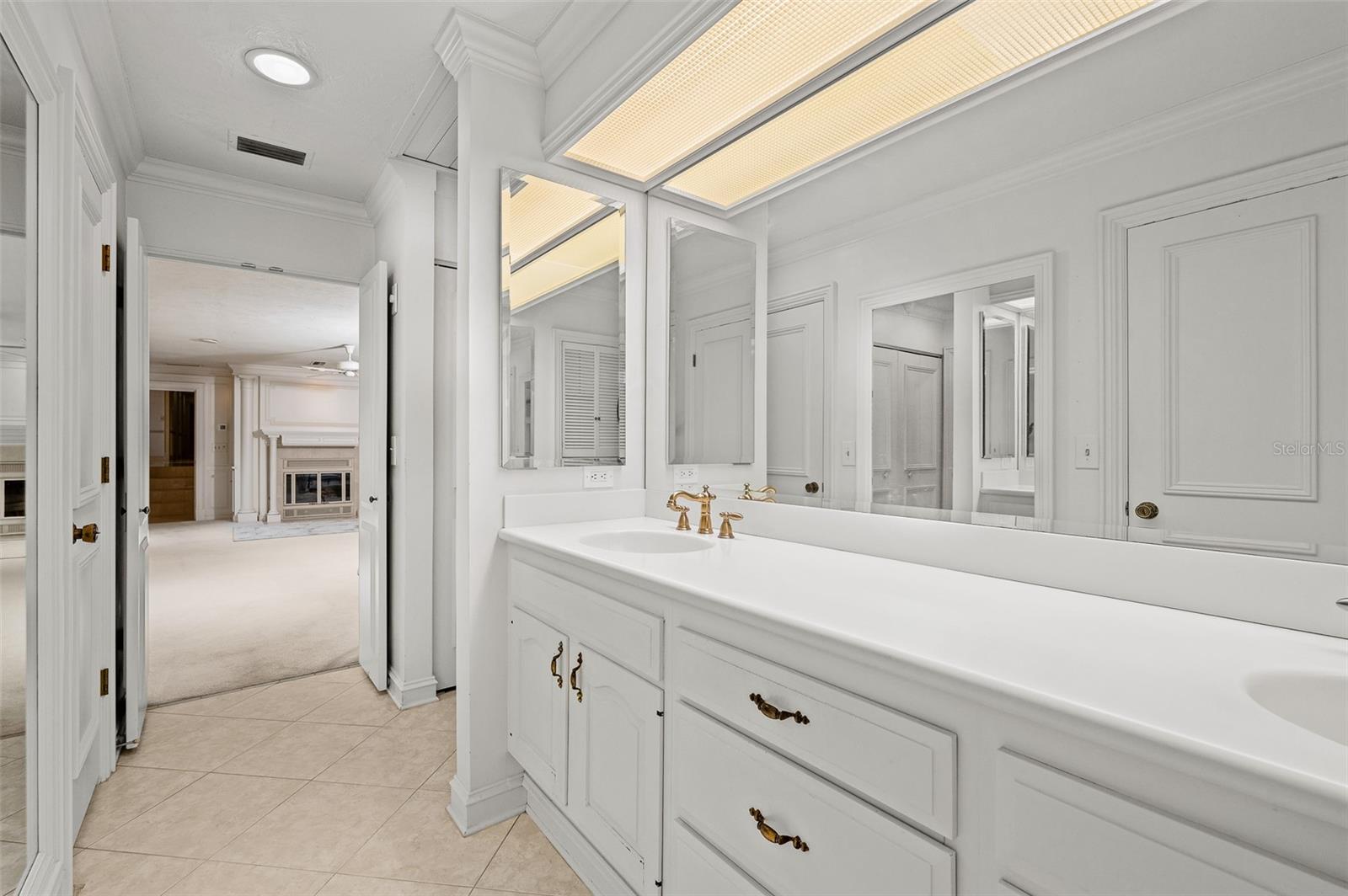 Image 30 of 60 For 2425 26th Place