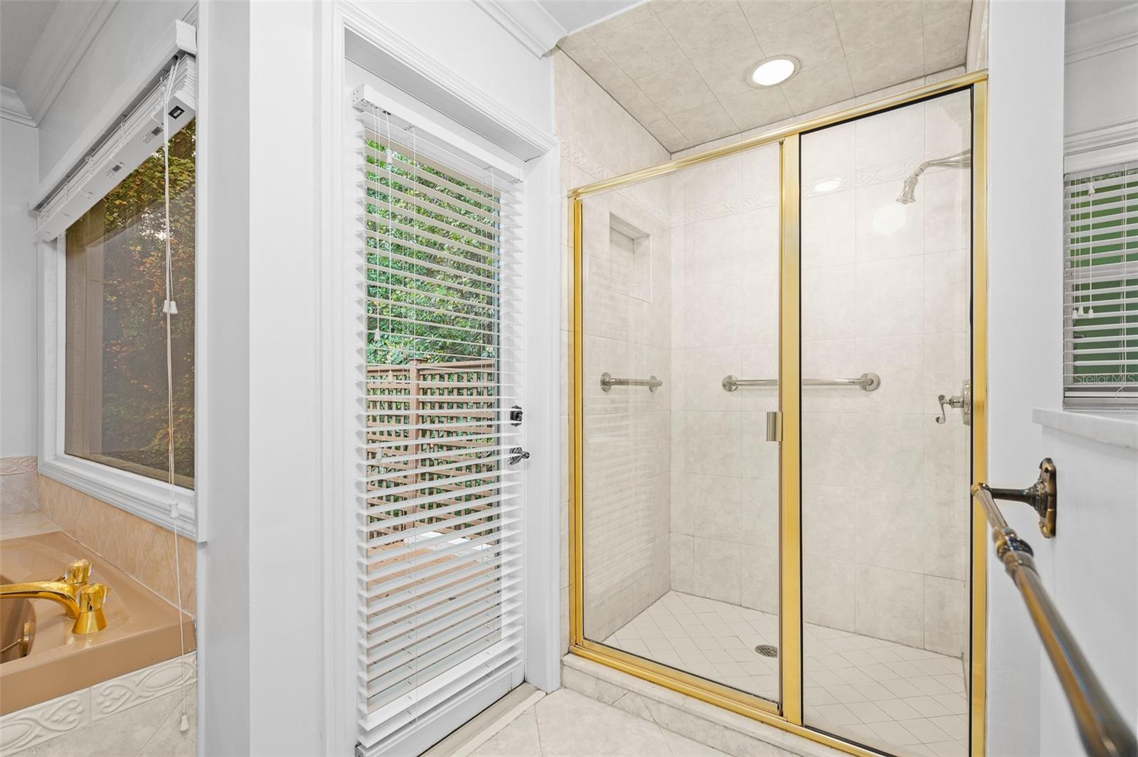 Image 37 of 60 For 2425 26th Place