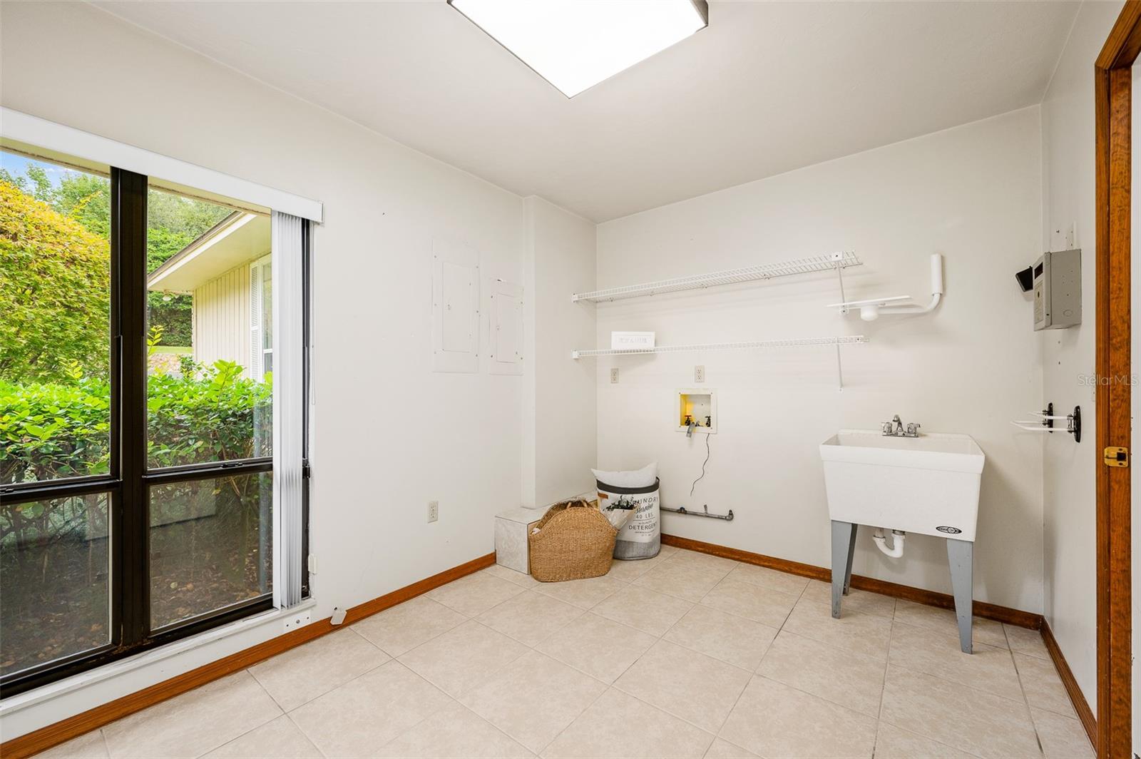 Image 38 of 60 For 2425 26th Place