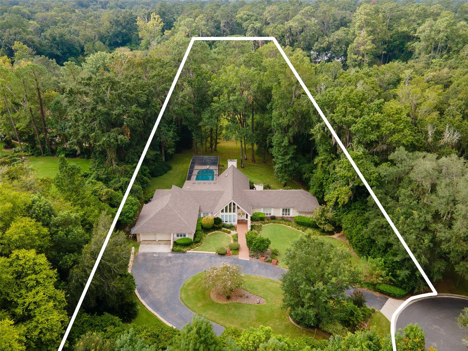 Image 4 of 60 For 2425 26th Place