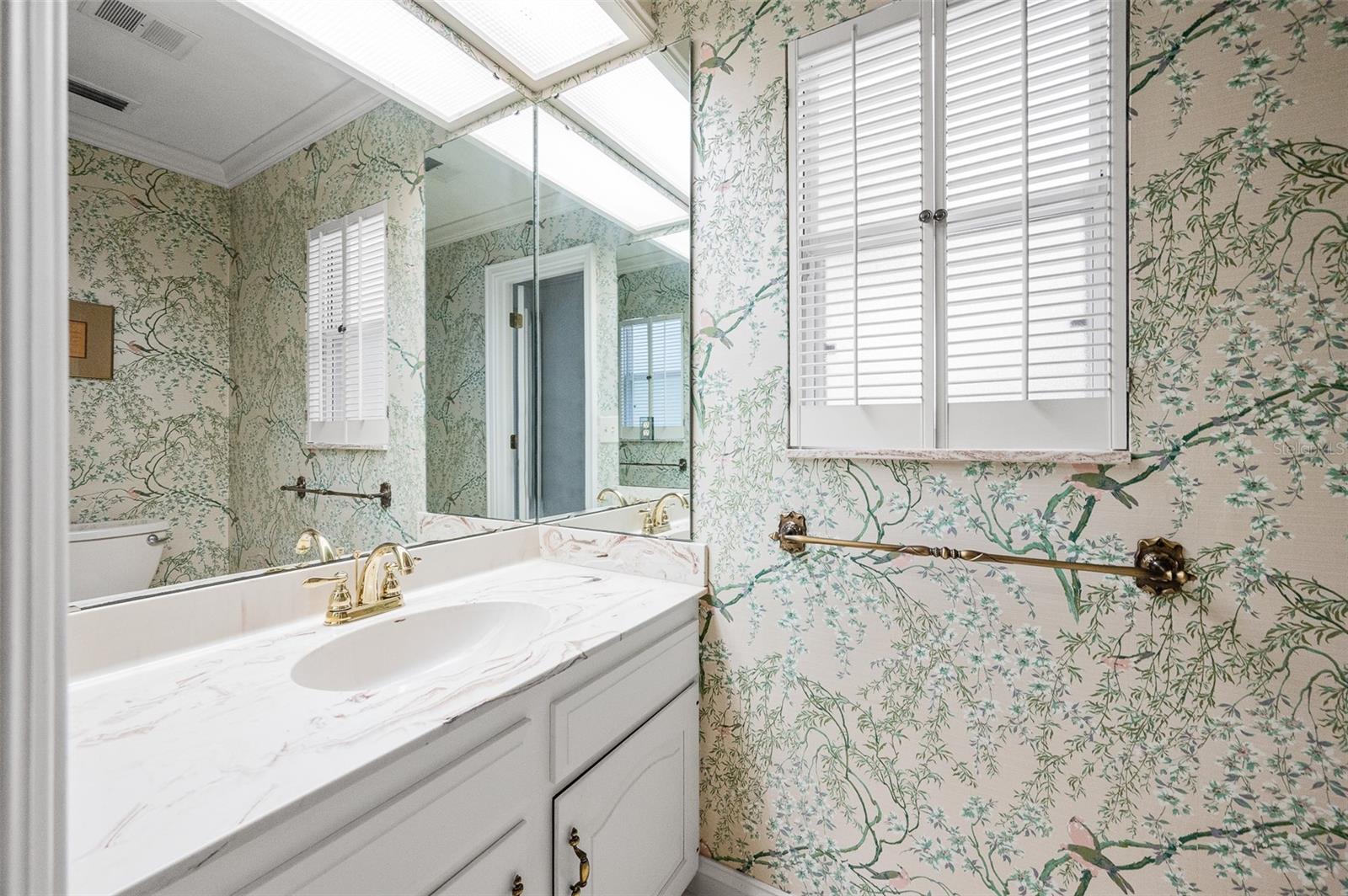 Image 47 of 60 For 2425 26th Place