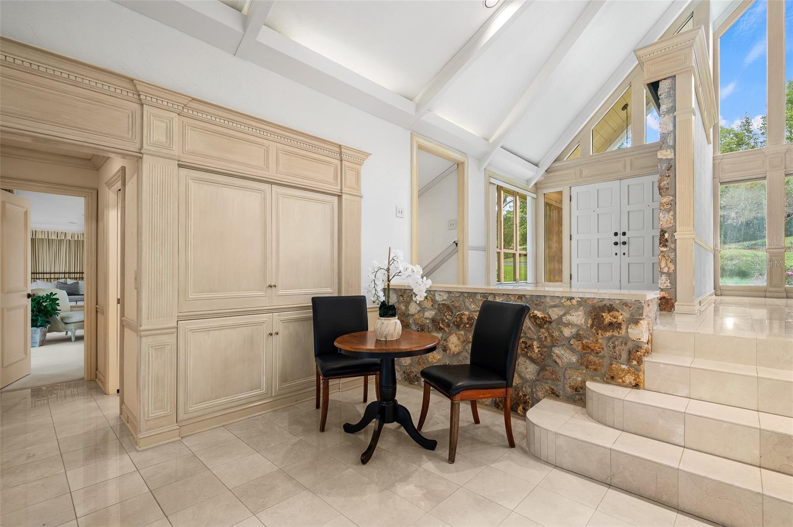 Image 6 of 60 For 2425 26th Place