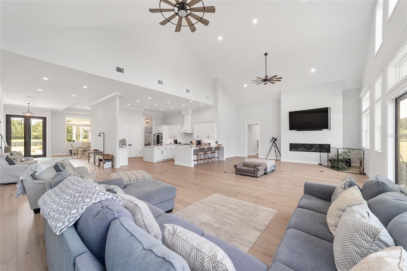 Image 25 of 43 For 10630 153rd Terrace