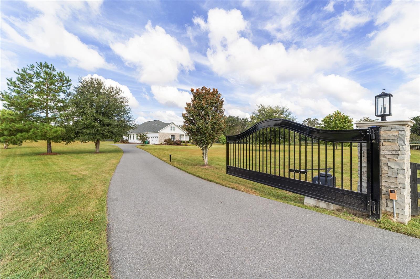 Image 3 of 43 For 10630 153rd Terrace