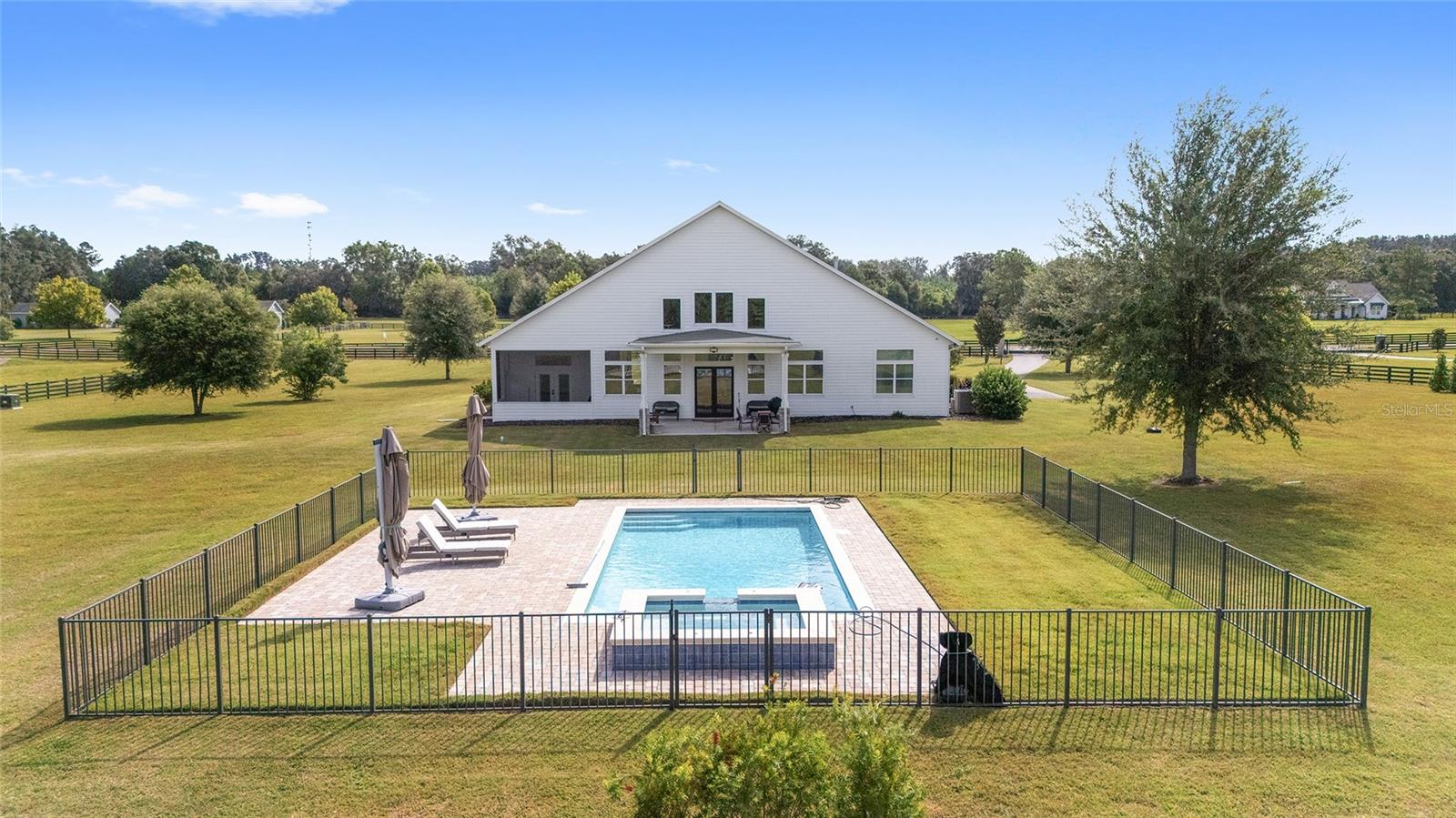 Image 8 of 43 For 10630 153rd Terrace