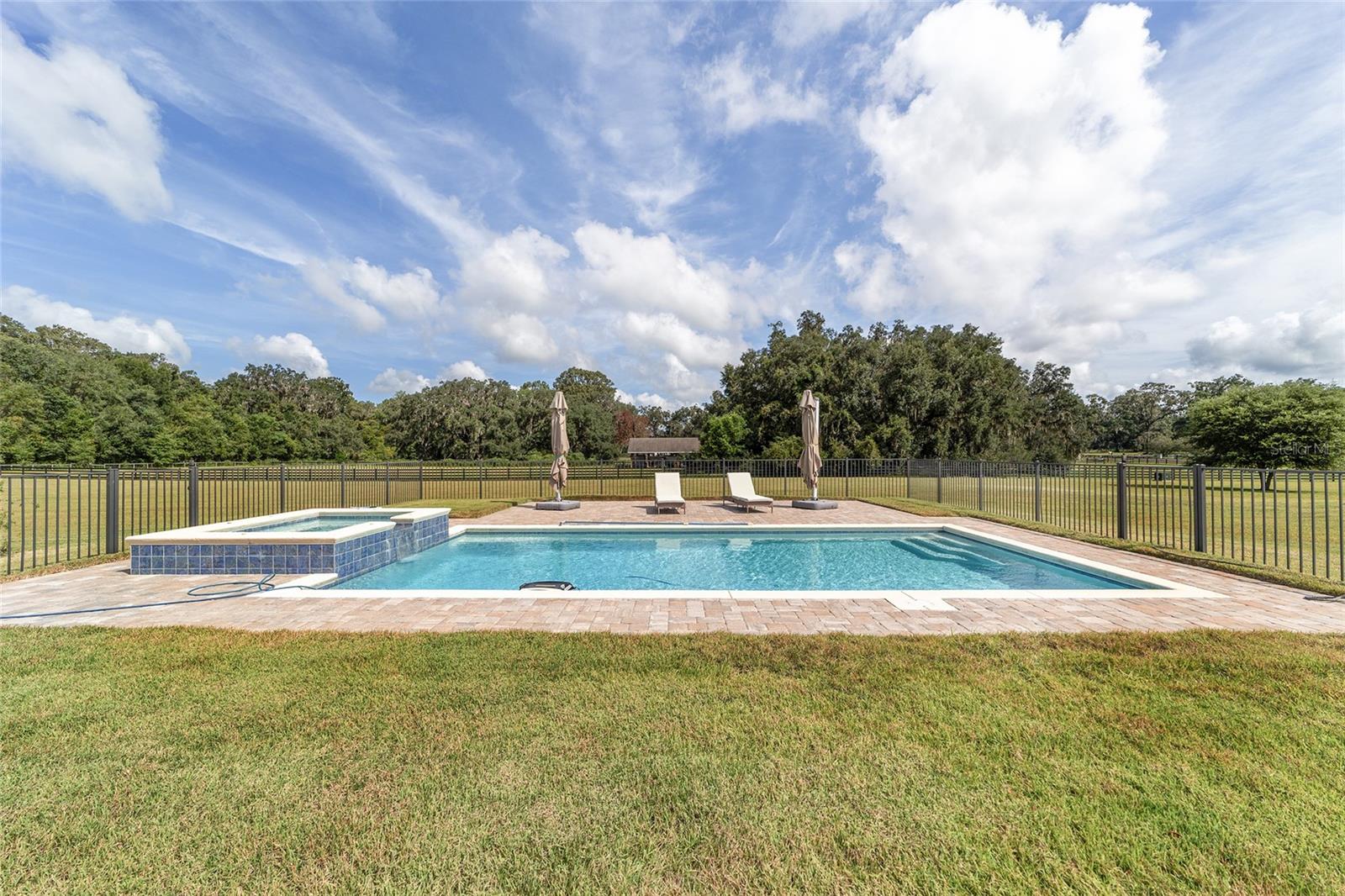 Image 9 of 43 For 10630 153rd Terrace