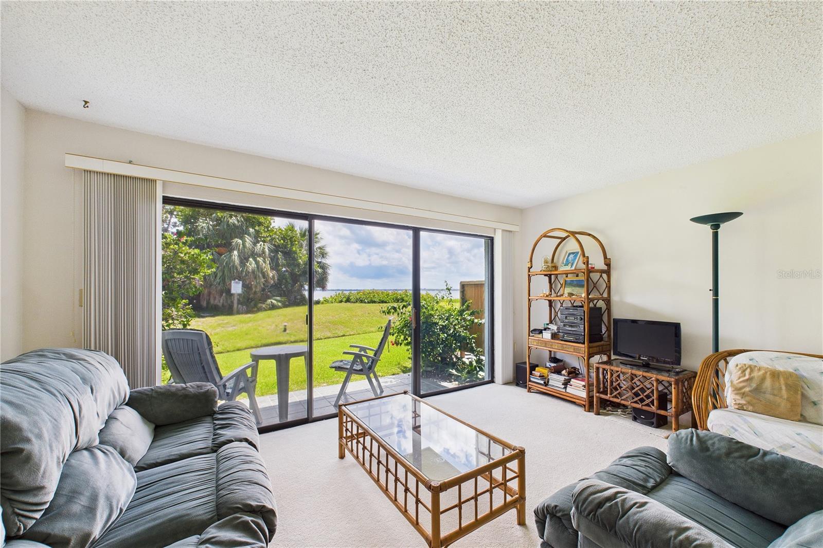 Image 5 of 29 For 21 Cove Road 21e