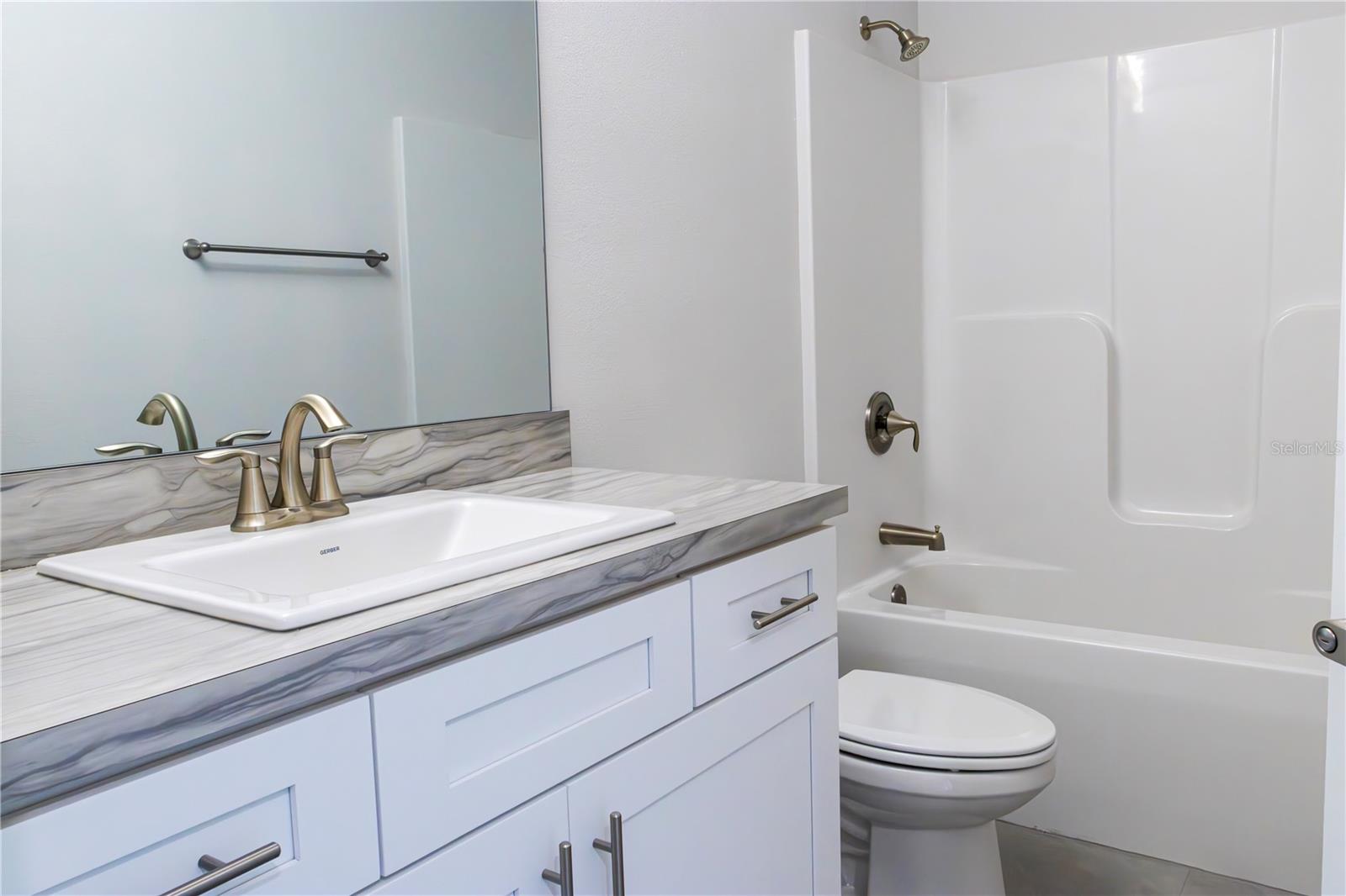 Image 23 of 33 For 1945 Roberts Trail