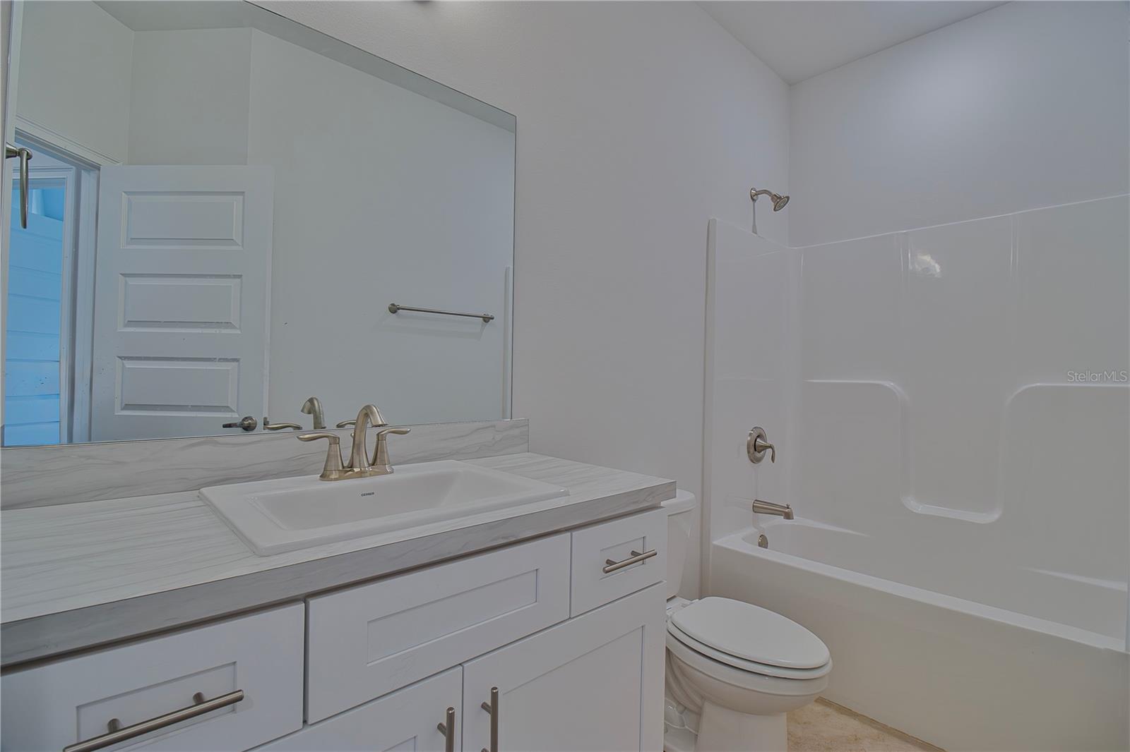 Image 32 of 33 For 1945 Roberts Trail