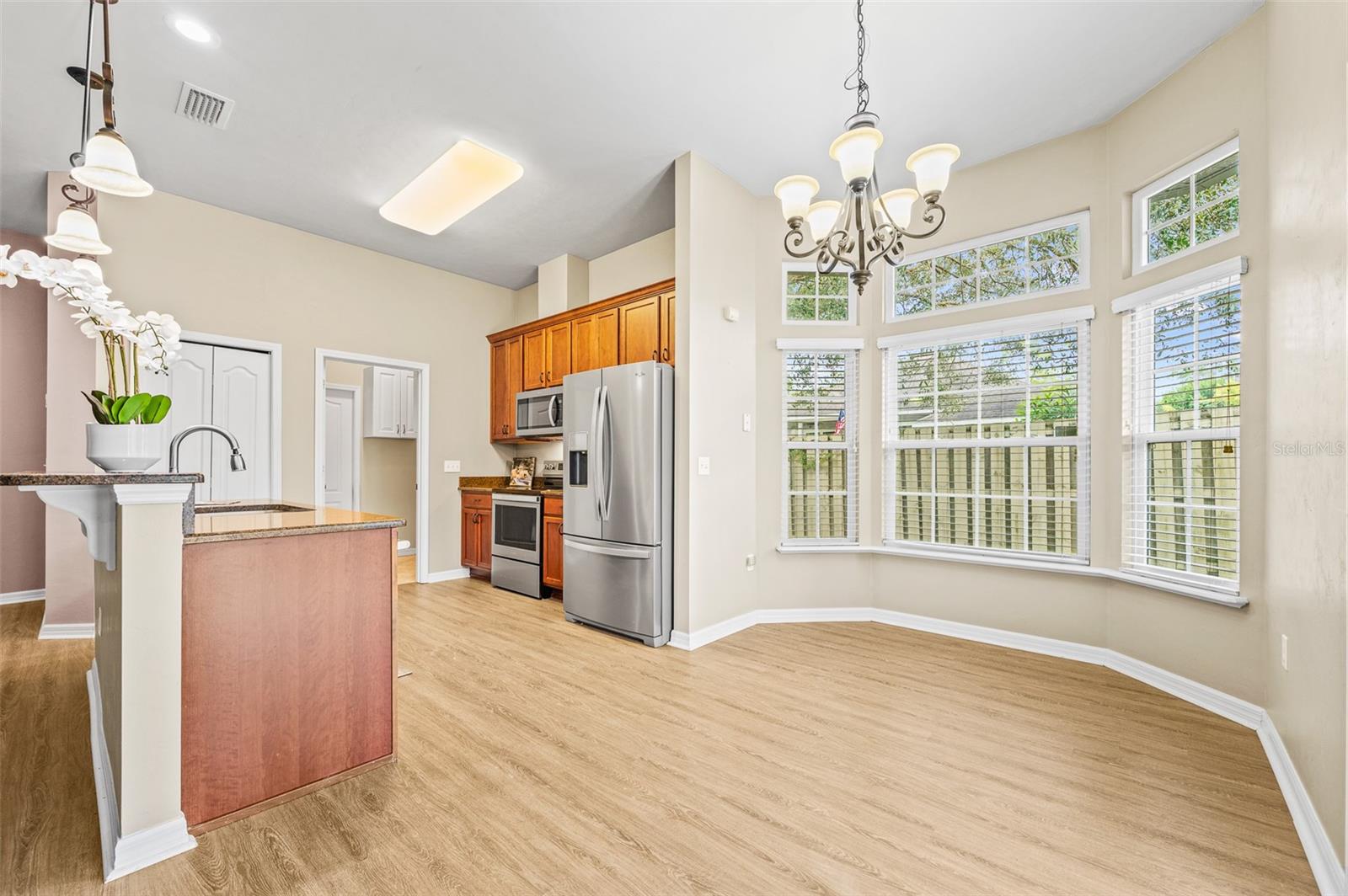 Image 7 of 22 For 14652 27th Avenue