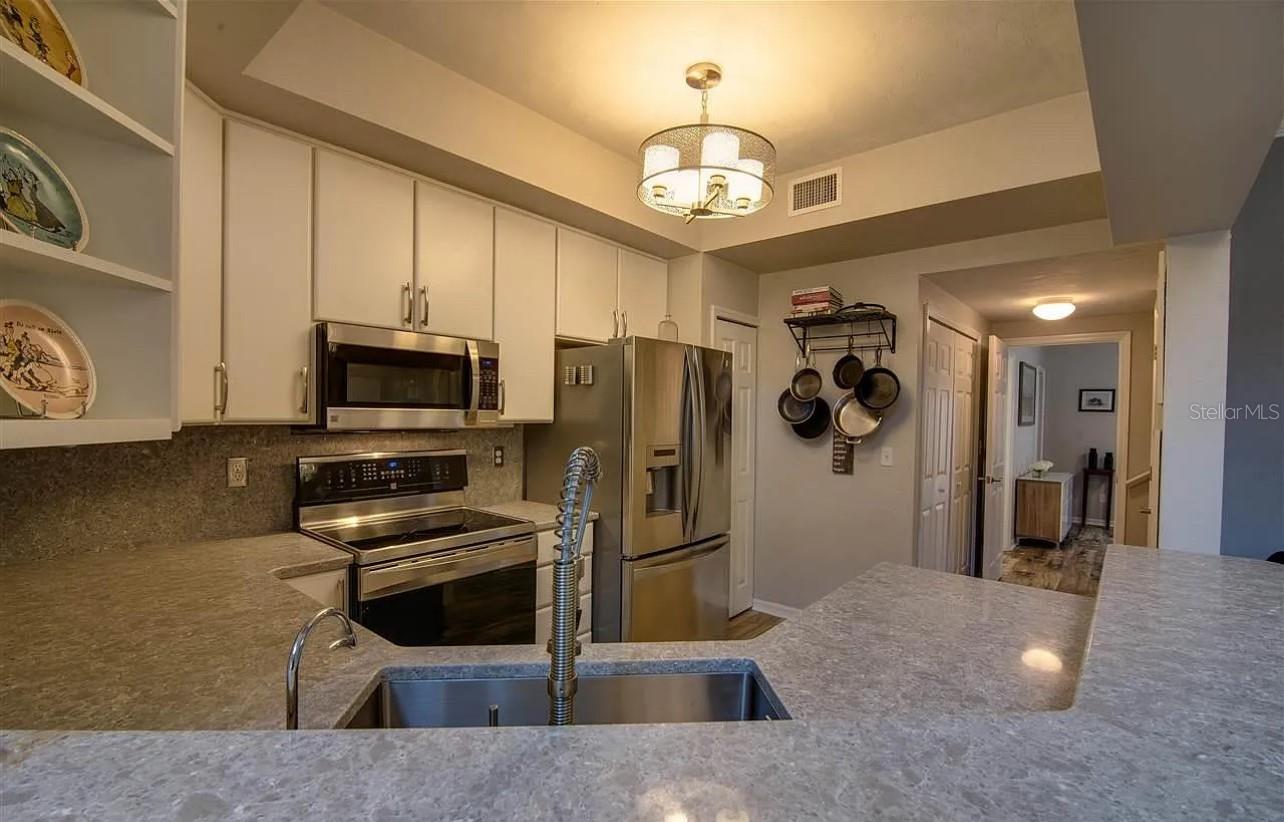 Image 10 of 26 For 346 Nw 50 Boulevard 346