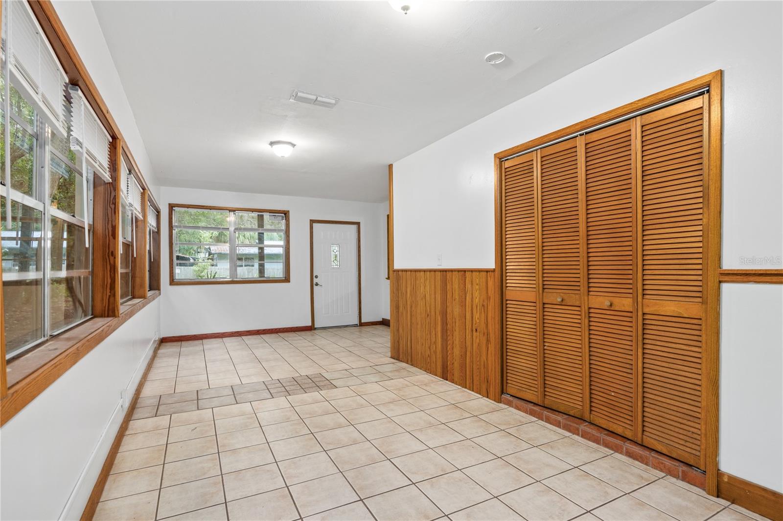 Image 22 of 44 For 4156 10th Street