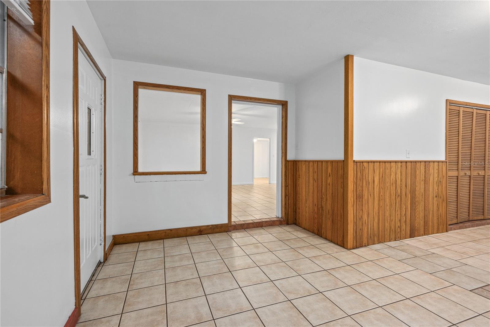 Image 24 of 44 For 4156 10th Street