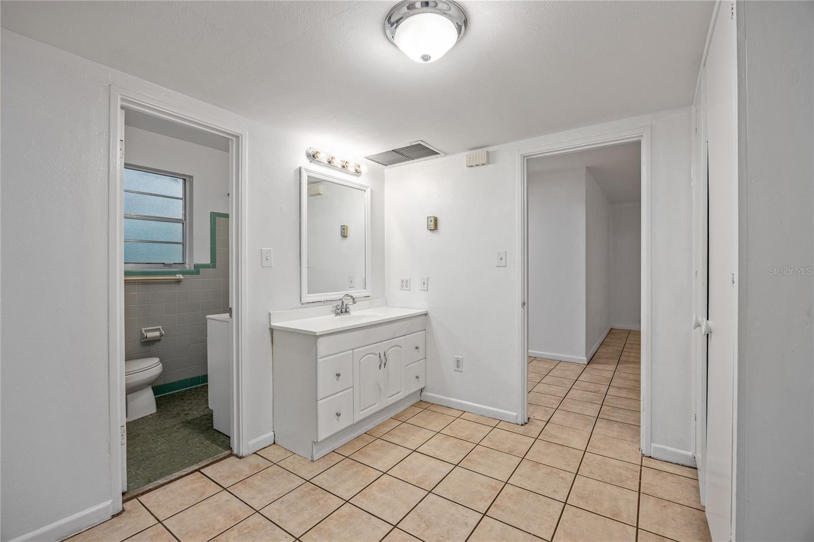 Image 29 of 44 For 4156 10th Street