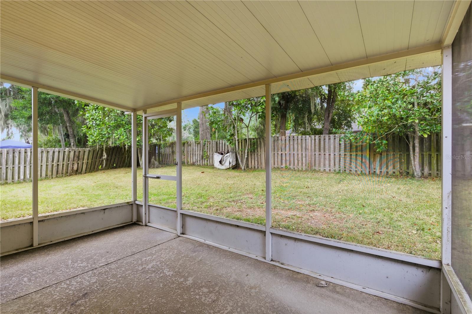 Image 23 of 29 For 12171 158th Street