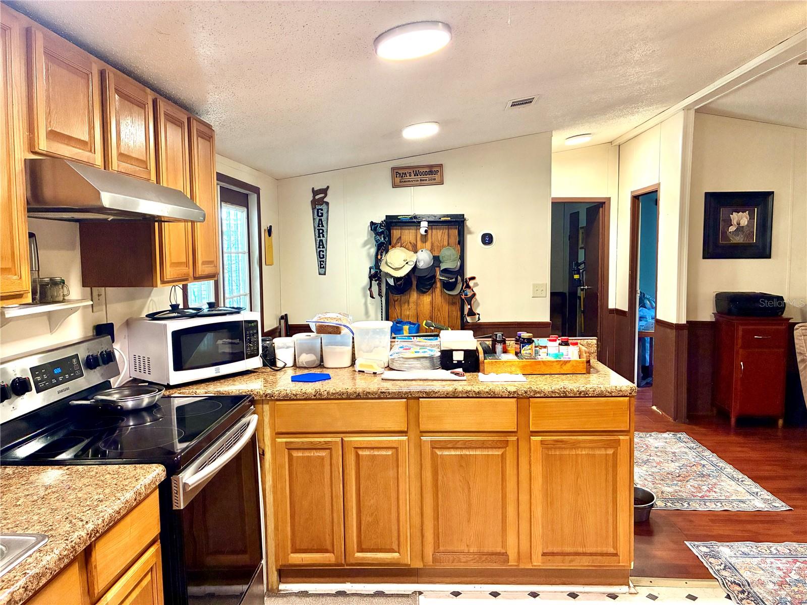 Image 10 of 25 For 19582 212th Street