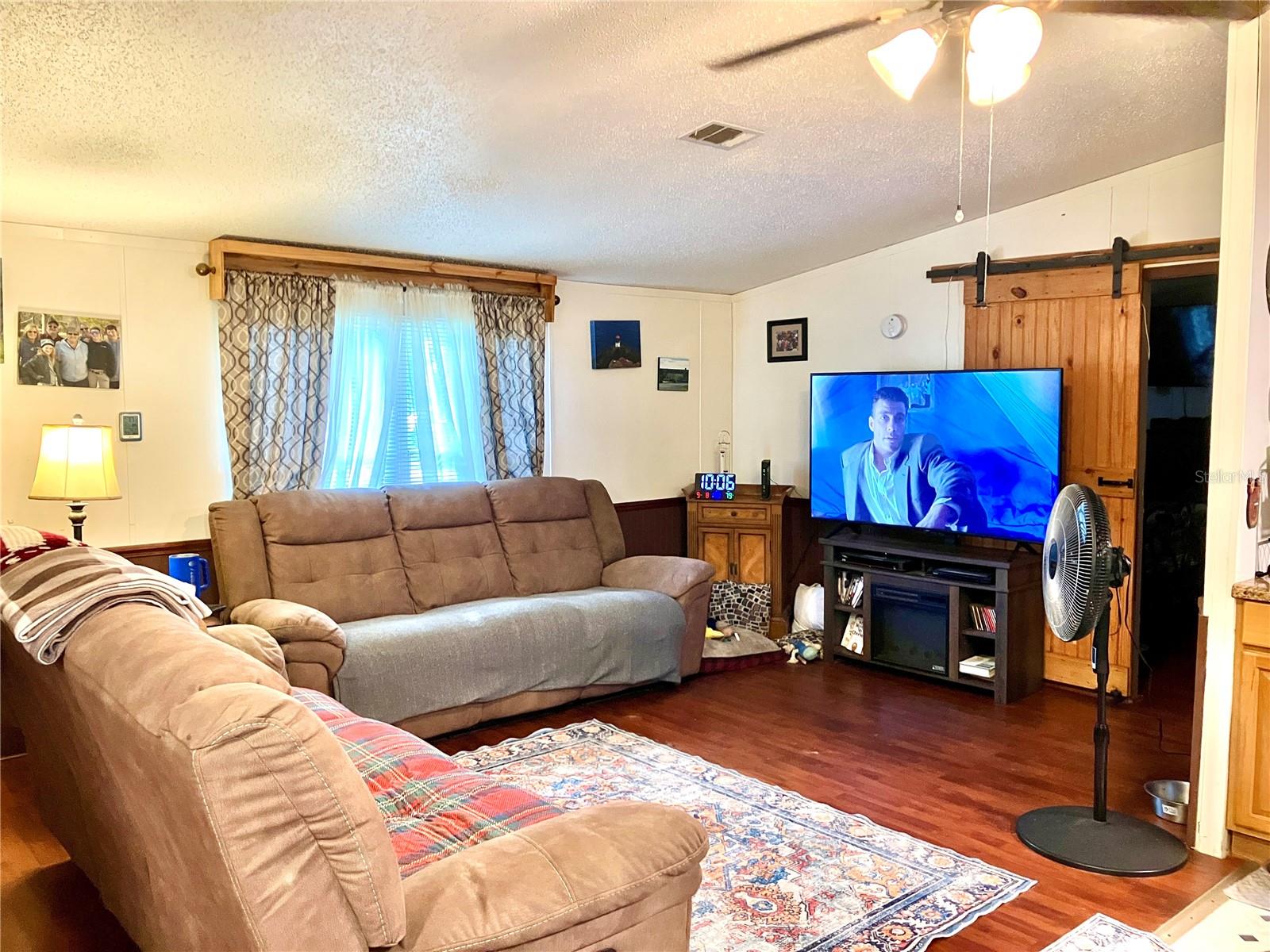 Image 8 of 25 For 19582 212th Street