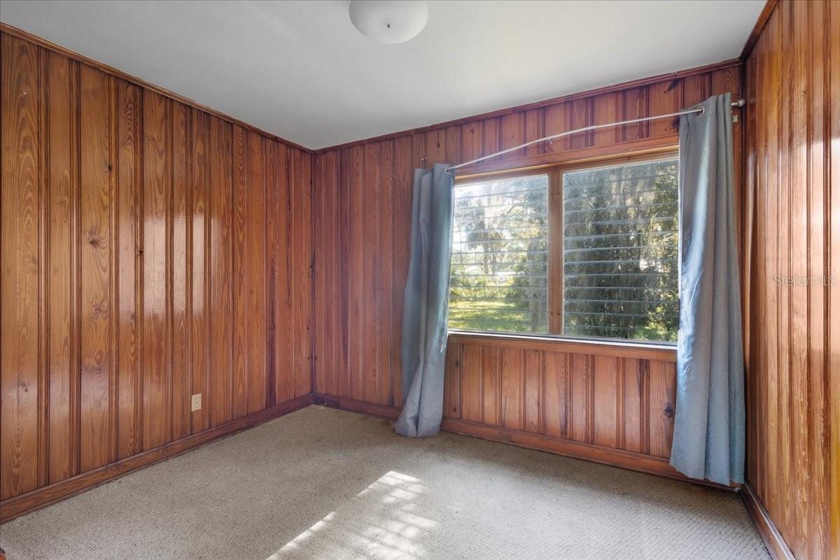 Image 13 of 31 For 68 12th Avenue