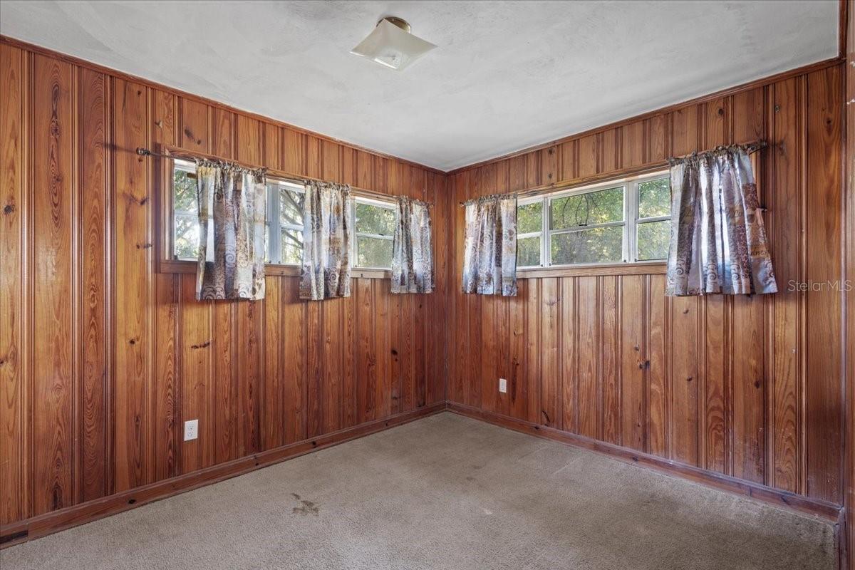 Image 5 of 31 For 68 12th Avenue