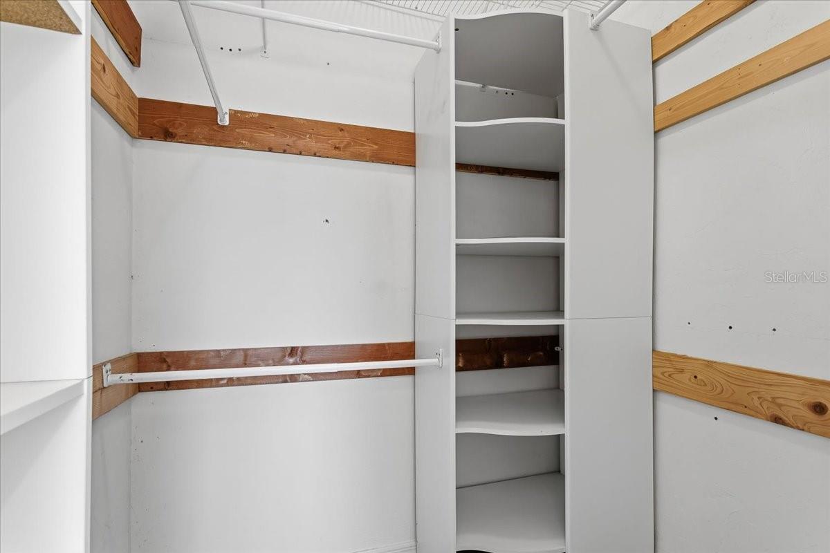 Image 10 of 37 For 4237 64th Street