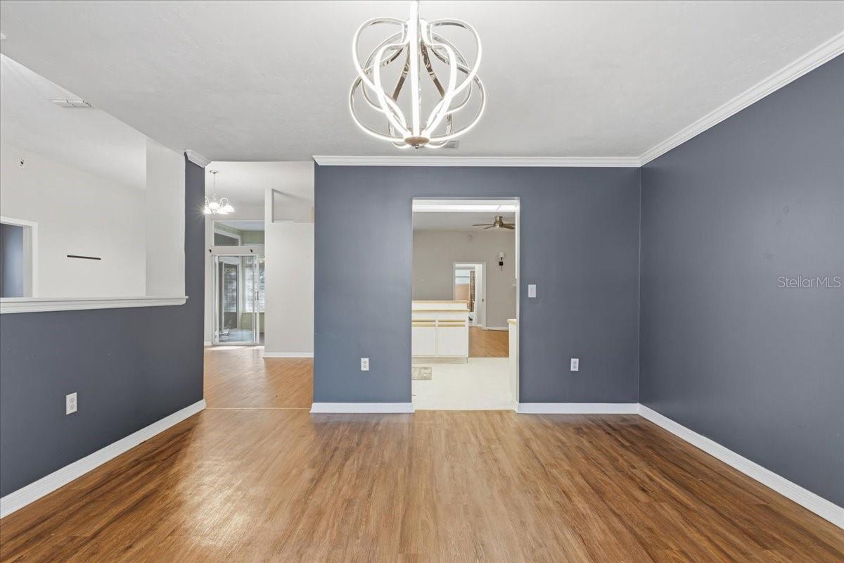 Image 16 of 37 For 4237 64th Street