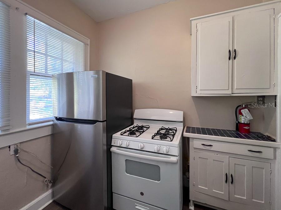 Image 11 of 20 For 318 2nd Avenue 5