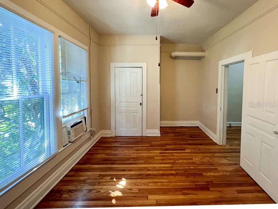 Image 5 of 20 For 318 2nd Avenue 5