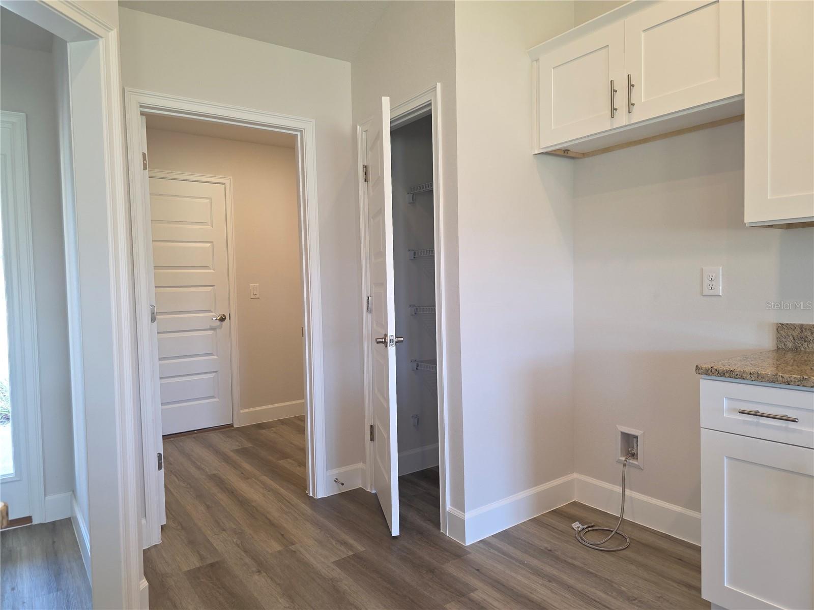 Listing photo id 38 for 747 Rosemary Drive