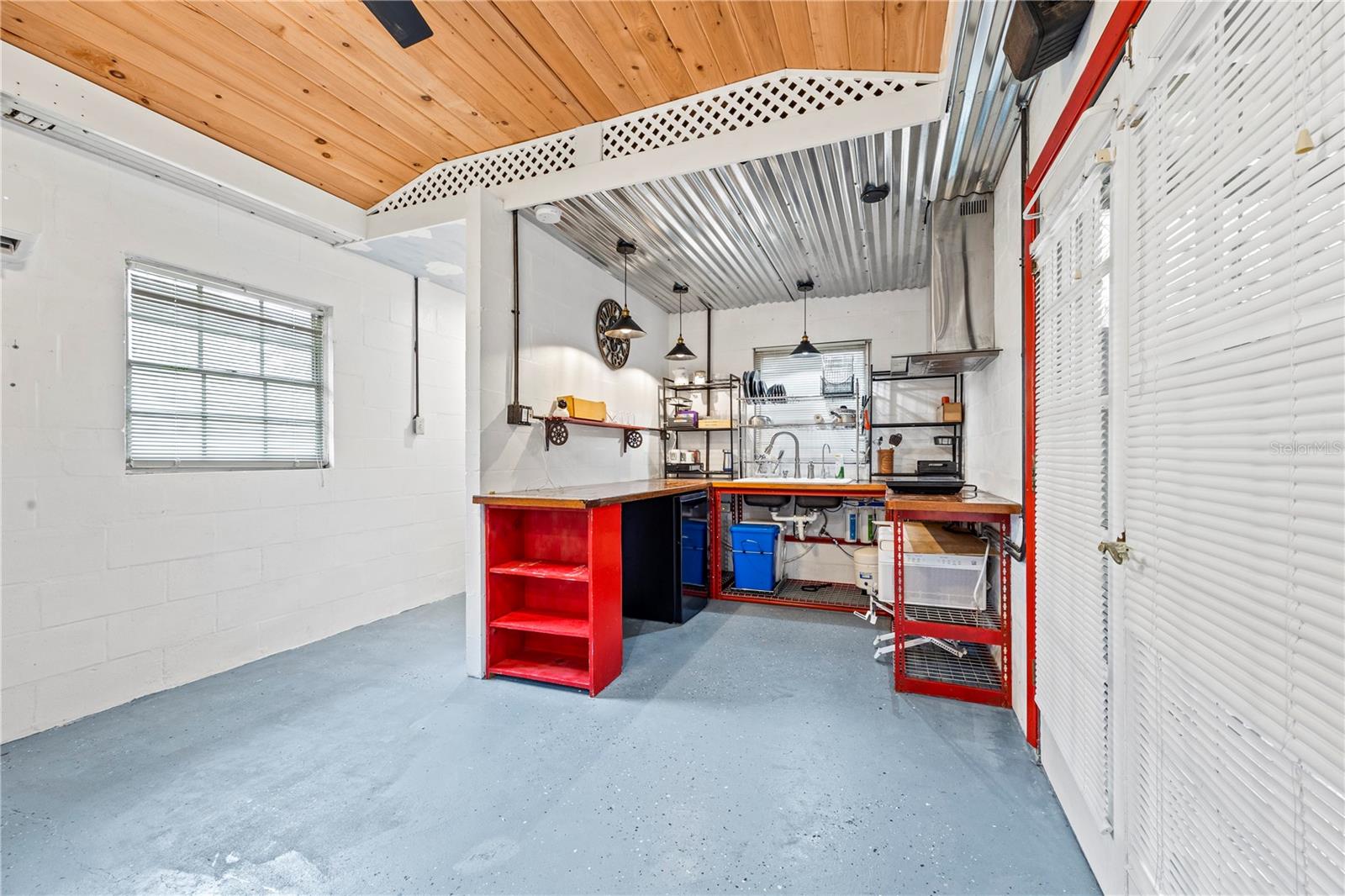 Image 21 of 100 For 7 55th Street