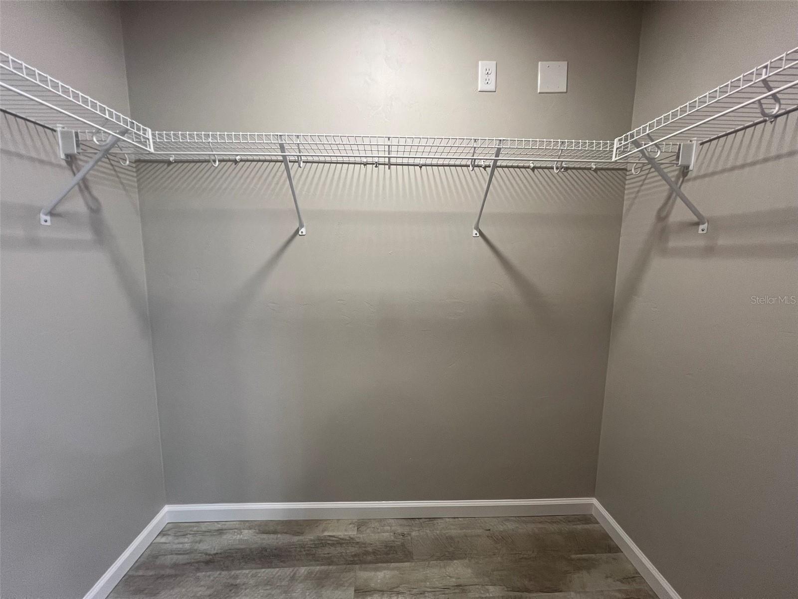 Image 15 of 19 For 22945 183rd Lane