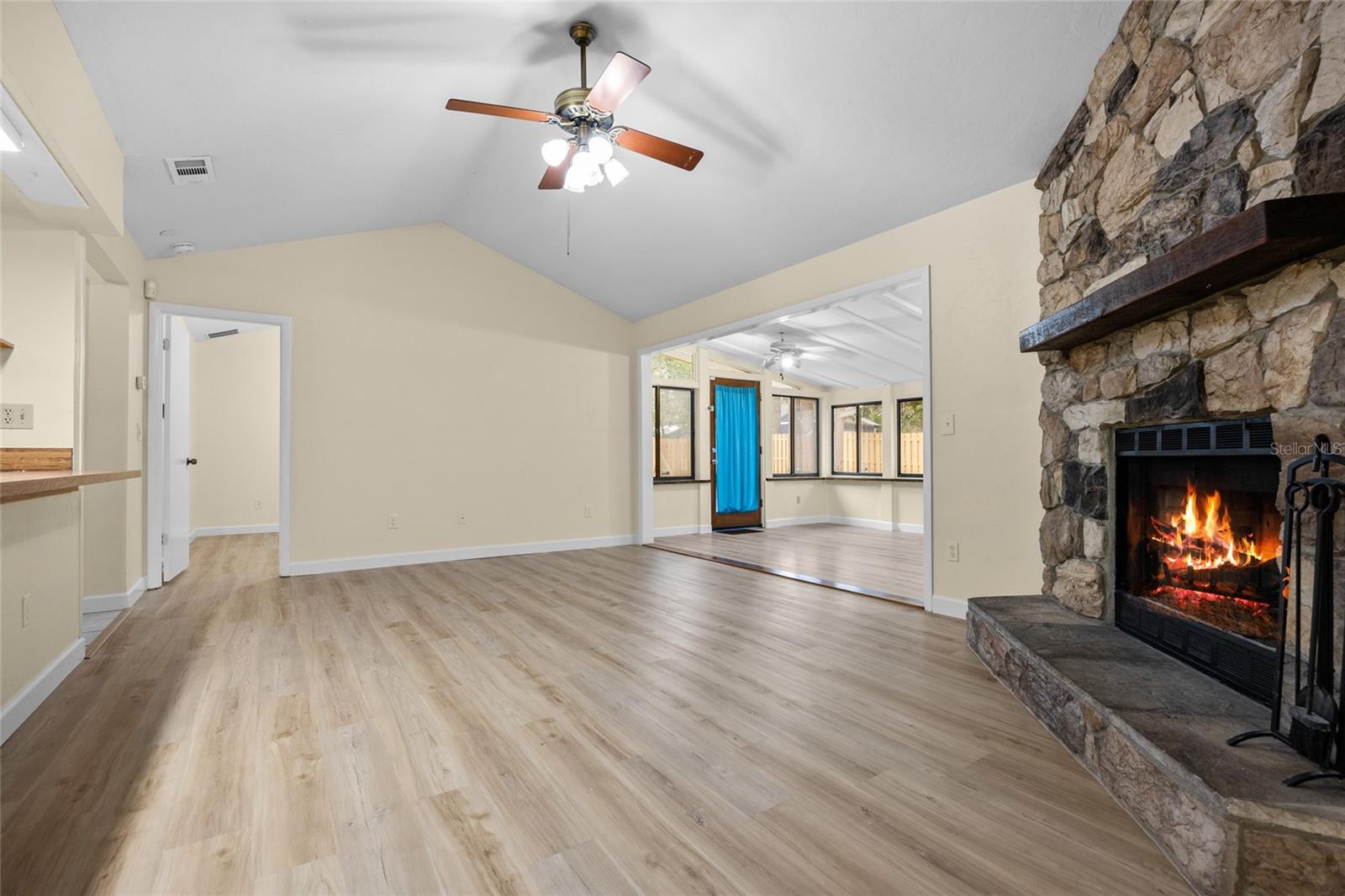 Image 6 of 25 For 5114 27th Terrace