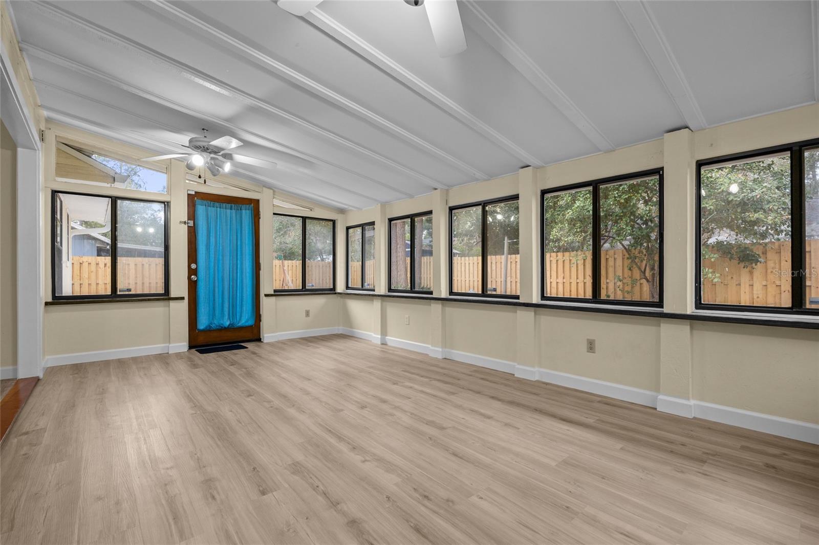 Image 8 of 25 For 5114 27th Terrace