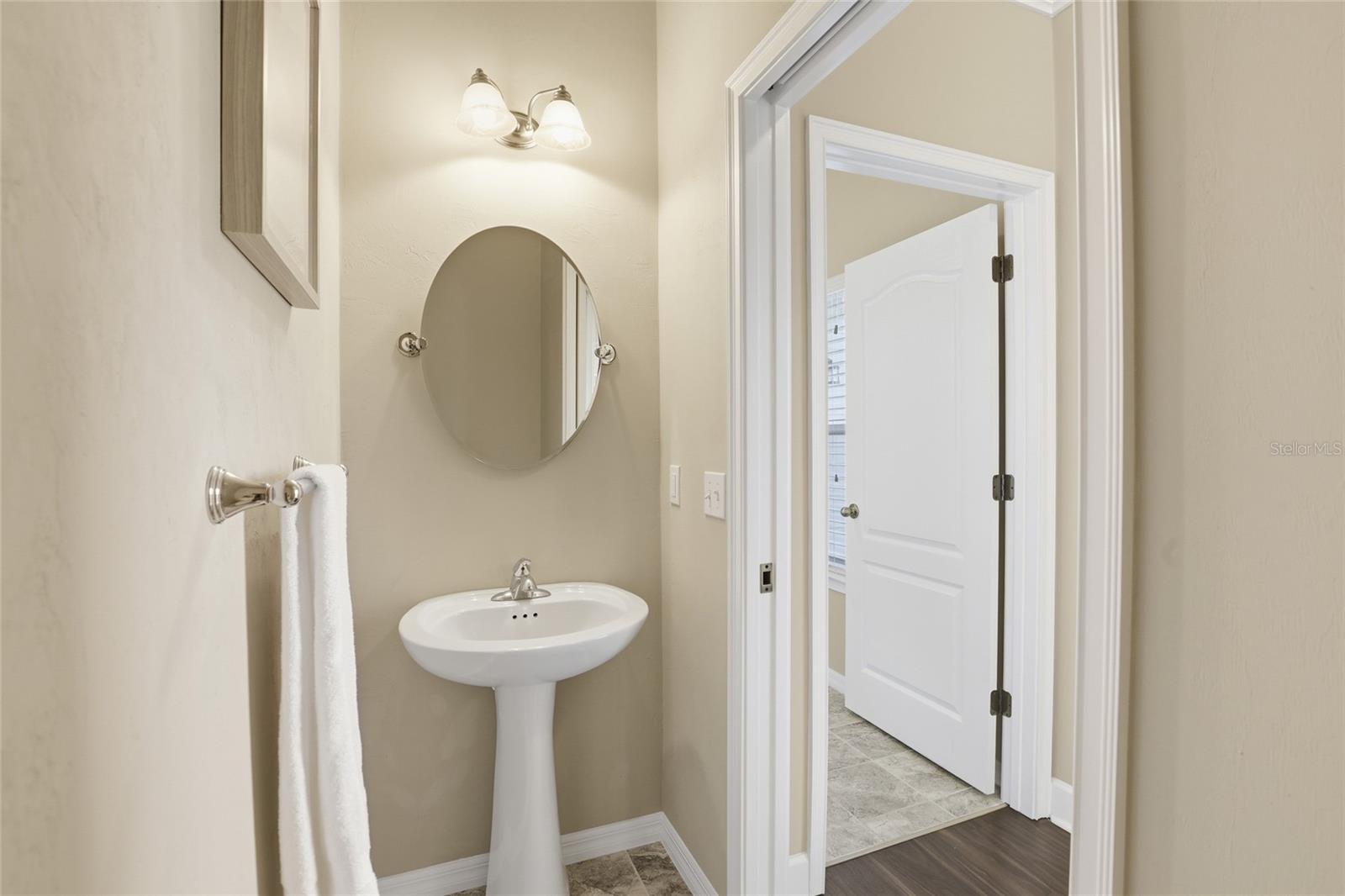 Image 16 of 31 For 7894 80th Drive