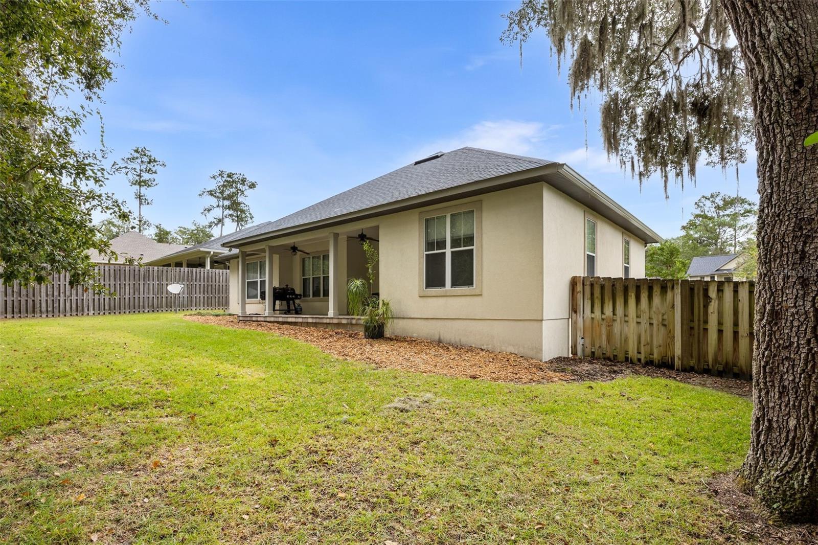 Listing photo id 28 for 11064 18th Road
