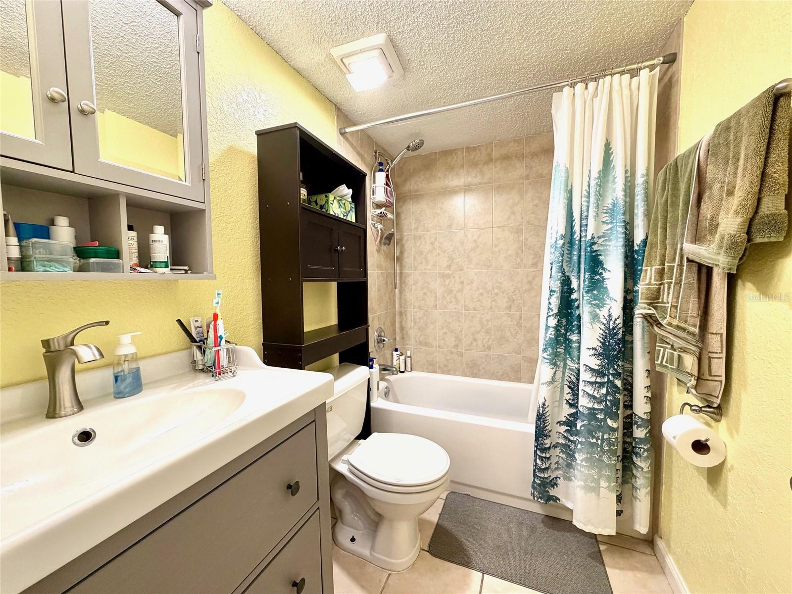 Image 10 of 26 For 1810 23rd Boulevard 180